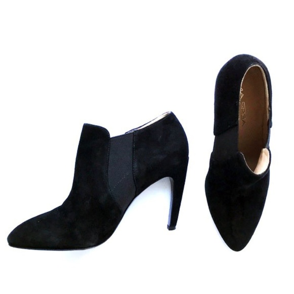 Via Spiga Luxe Suede Ankle Booties - Picture 6 of 8